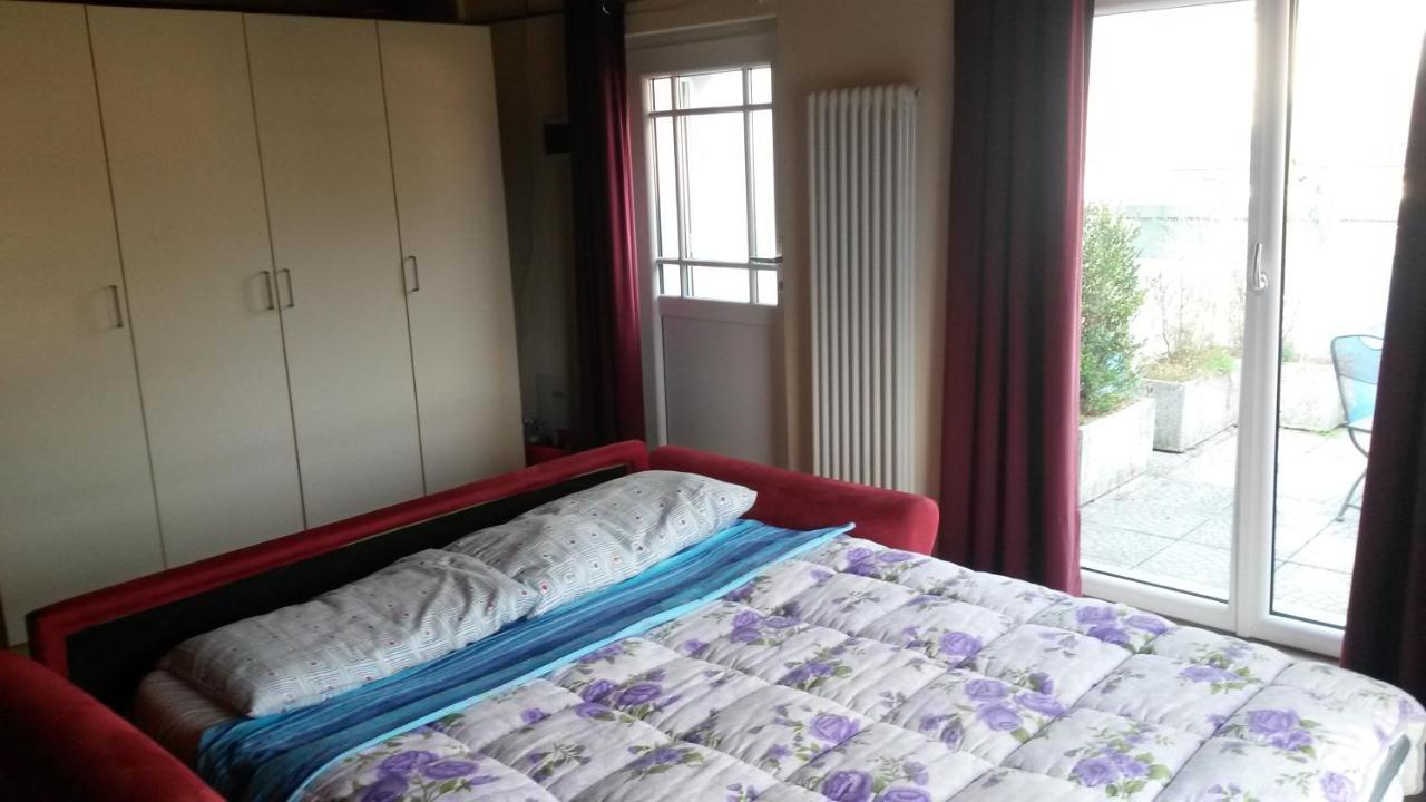 B&B " Guzzi - Inn " Мандельо дел Ларио Екстериор снимка