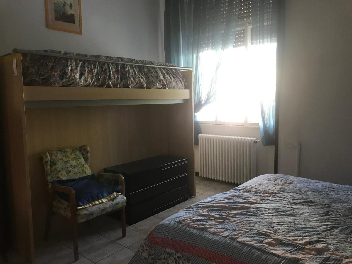 B&B " Guzzi - Inn " Мандельо дел Ларио Екстериор снимка
